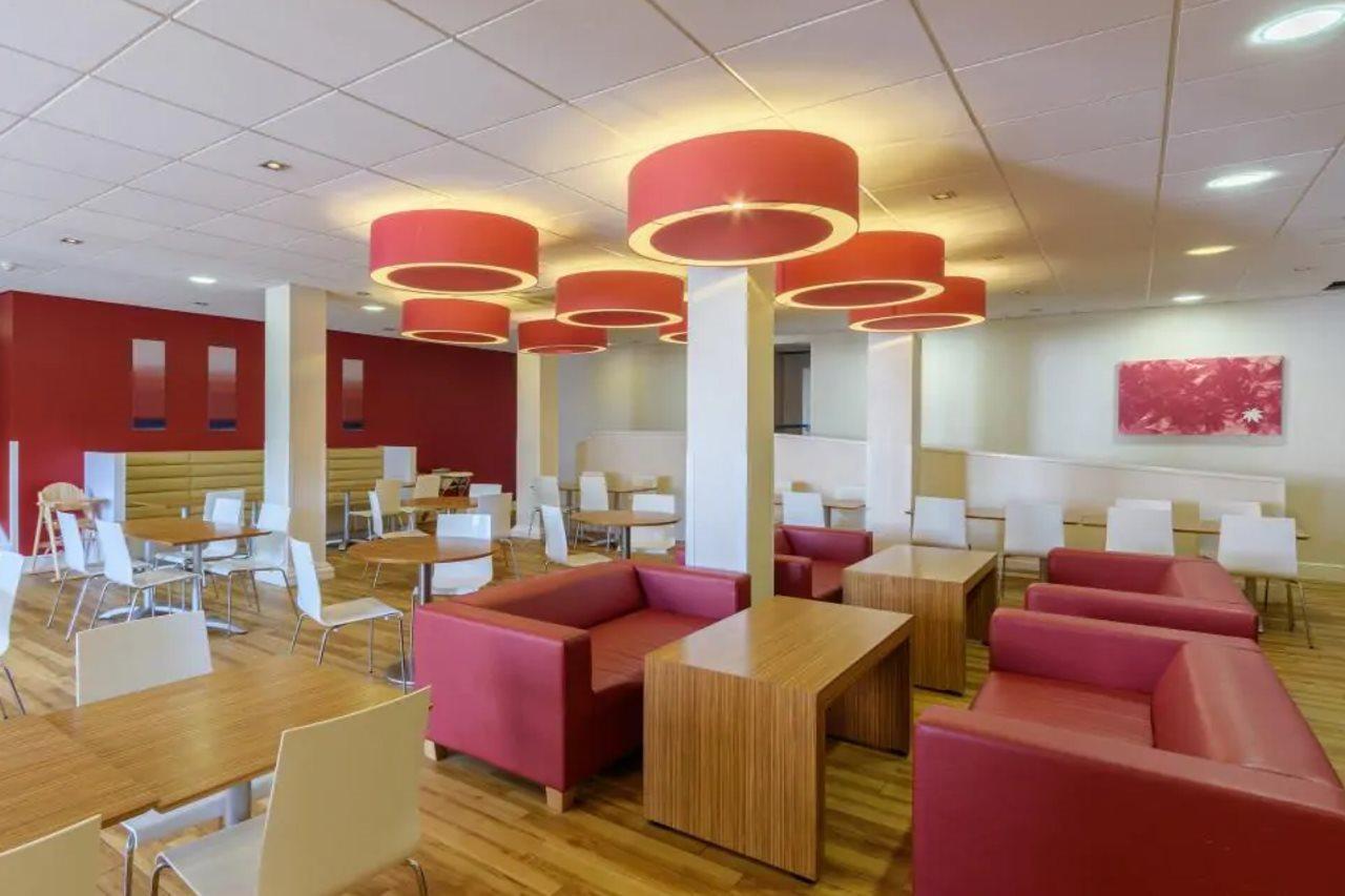 Travelodge Scarborough St Nicholas Exteriör bild